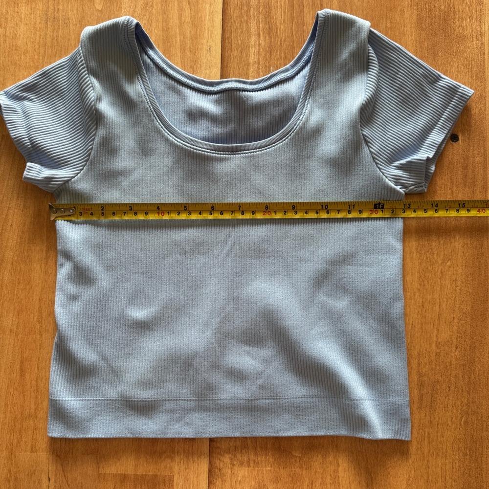 Elee Light Blue Ribbed Seamless Short Sleeve Scoop Neck Crop Top Activewear - Picture 3 of 4